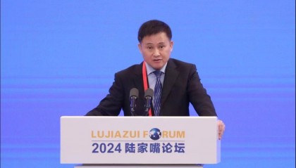 潘功胜：国债买卖纳入货币政策工具箱不代表要搞量化宽松｜钛媒体金融