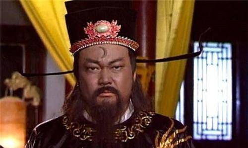 清官包拯每月的俸禄，折成人民币值多少钱？网友：北京买套房都行