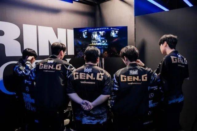虎娘日报：电竞杯与各直播平台达成合作 LGD翻盘BLG创造奇迹
