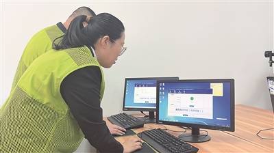 省公共资源交易中心举办交易开放日活动