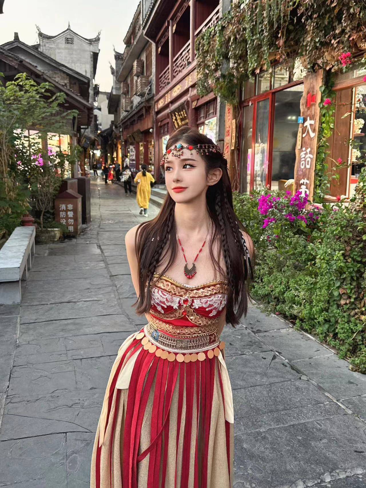 旅游张家界花费大概多少人民币啊 ,赶紧来抄！